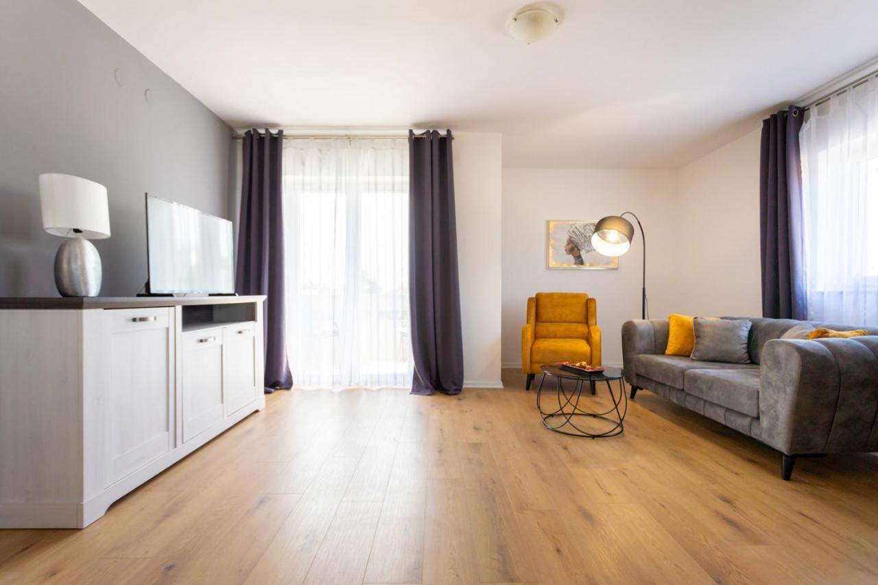 Apartment Demo Малинска Экстерьер фото