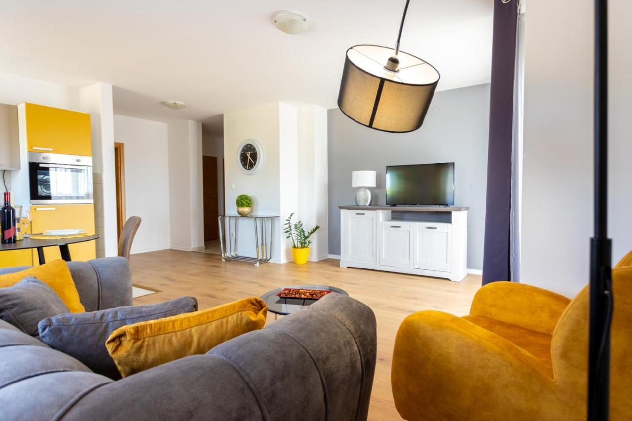 Apartment Demo Малинска Экстерьер фото