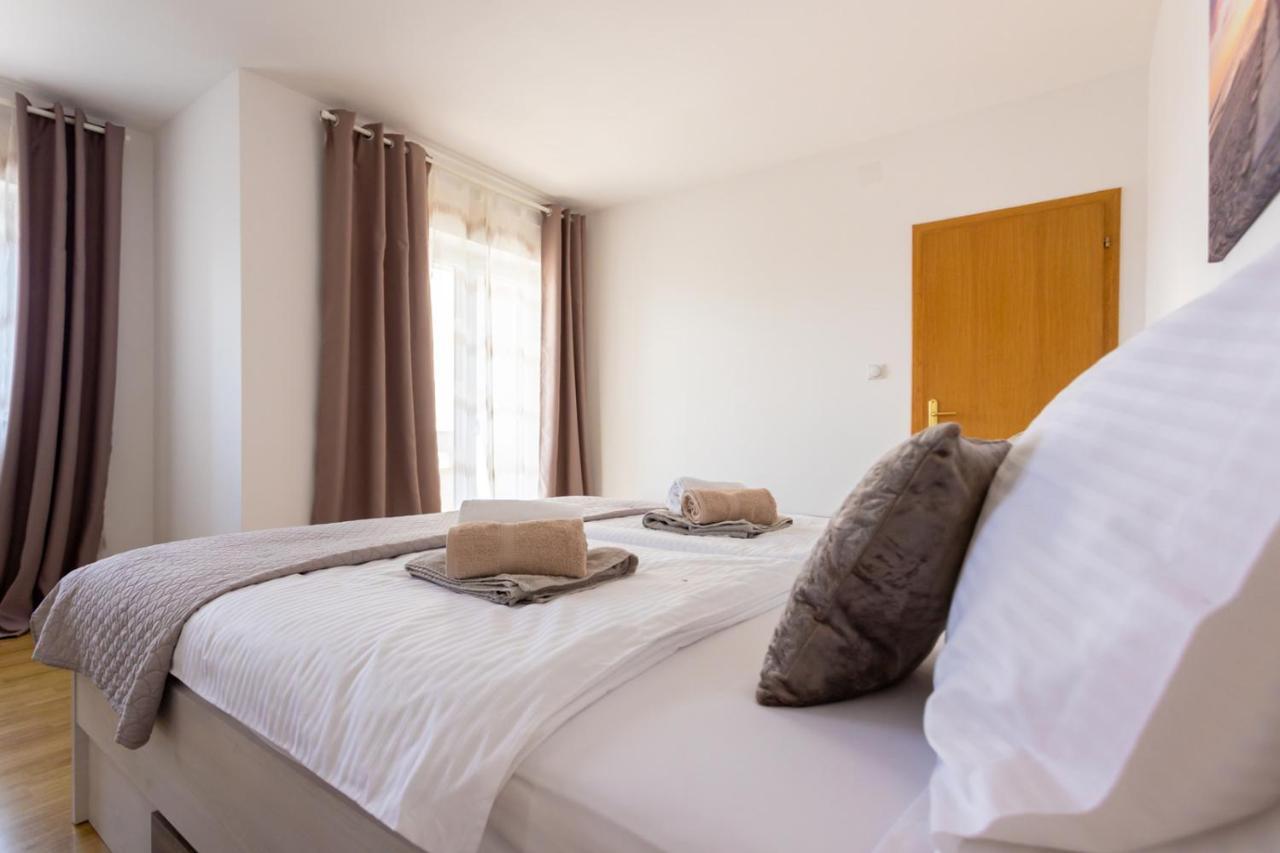 Apartment Demo Малинска Экстерьер фото